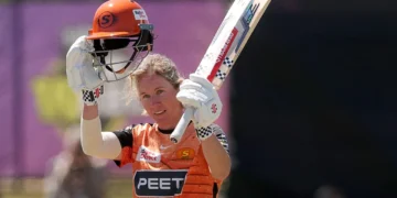Beth Mooney Replaces Sophie Devine as Perth Scorchers Captain